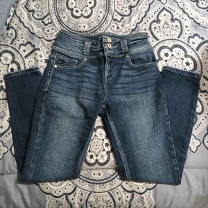 Woman's KanCan Jeans Size 7